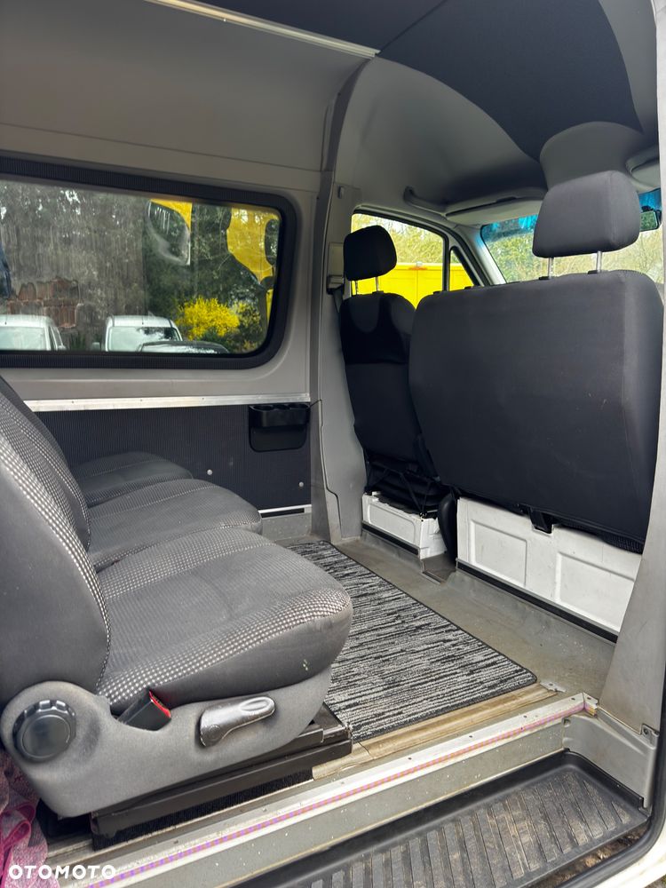 Volkswagen Crafter - 13