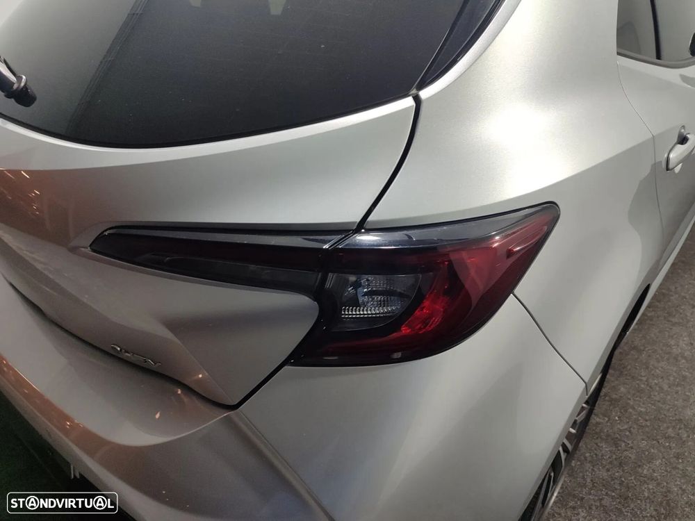 Toyota Corolla 1.8 Hybrid Exclusive - 9