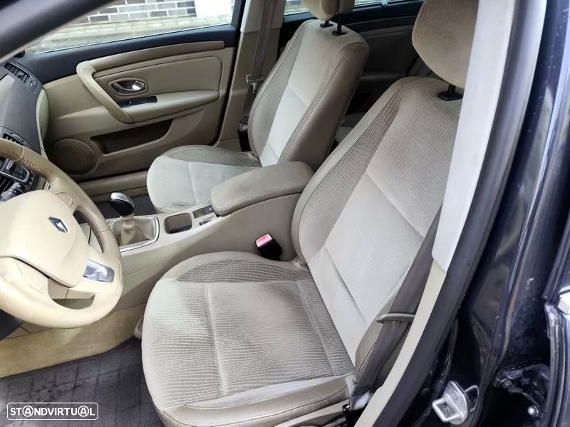 Renault Laguna Break 2.0 dCi Privilège - 6