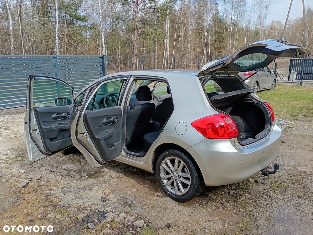 Toyota Auris 1.4 D-4D Luna - 10