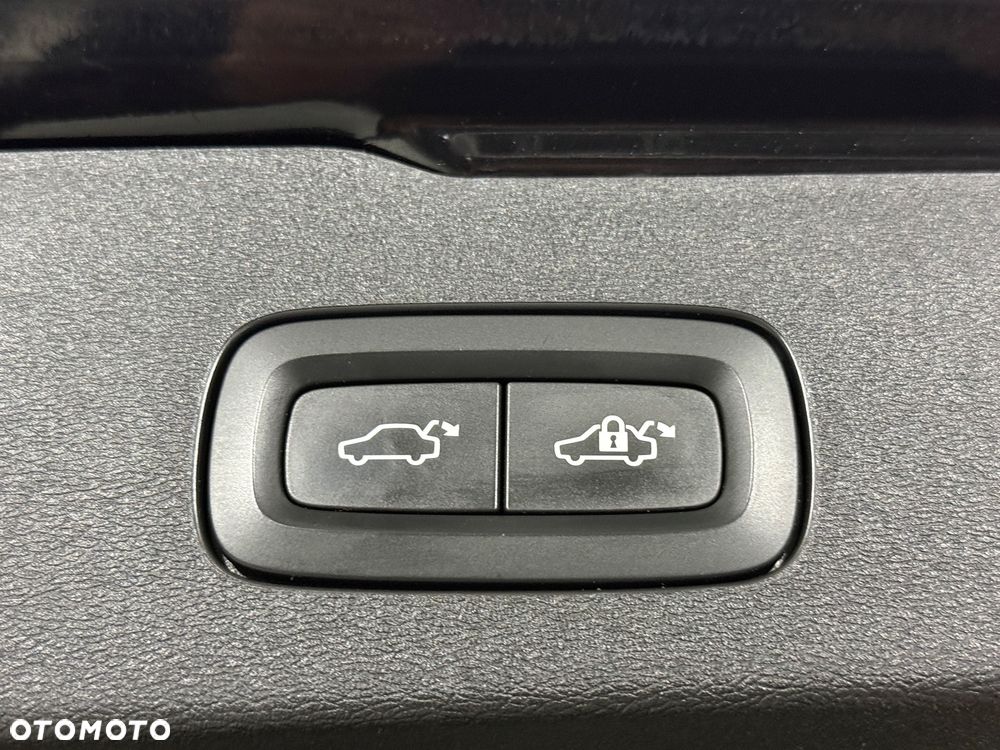 Volvo V60 Cross Country D4 AWD Geartronic - 17