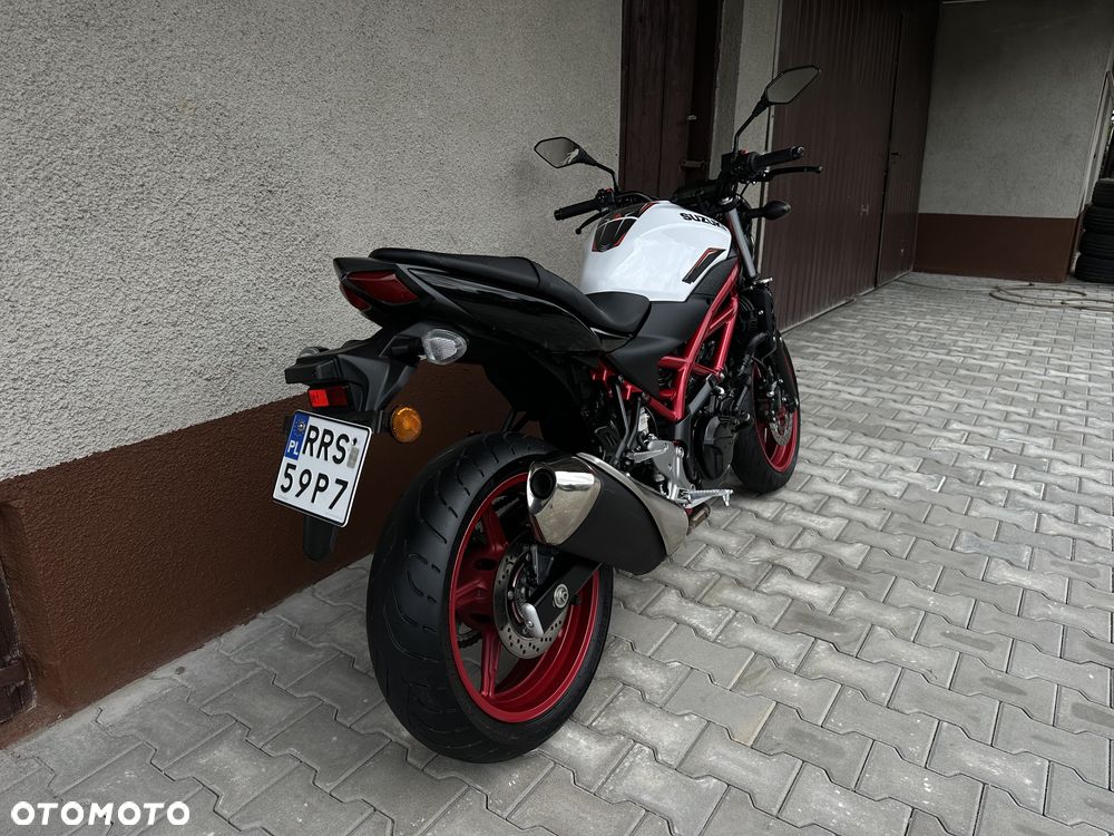 Suzuki SV - 4