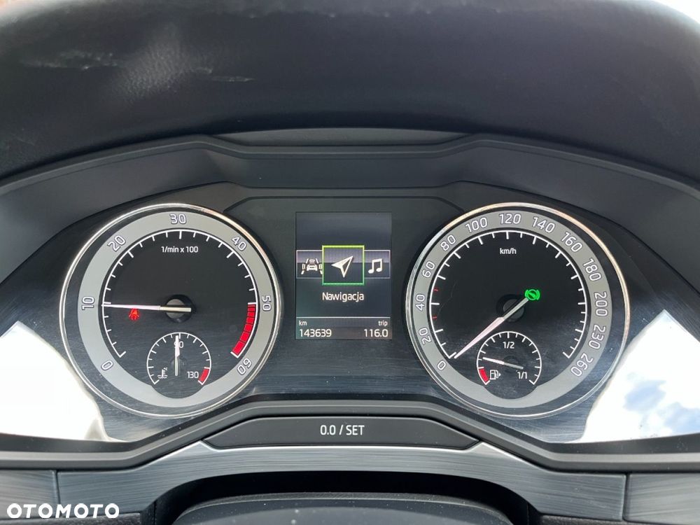 Skoda Superb 2.0 TDI DSG Style - 11