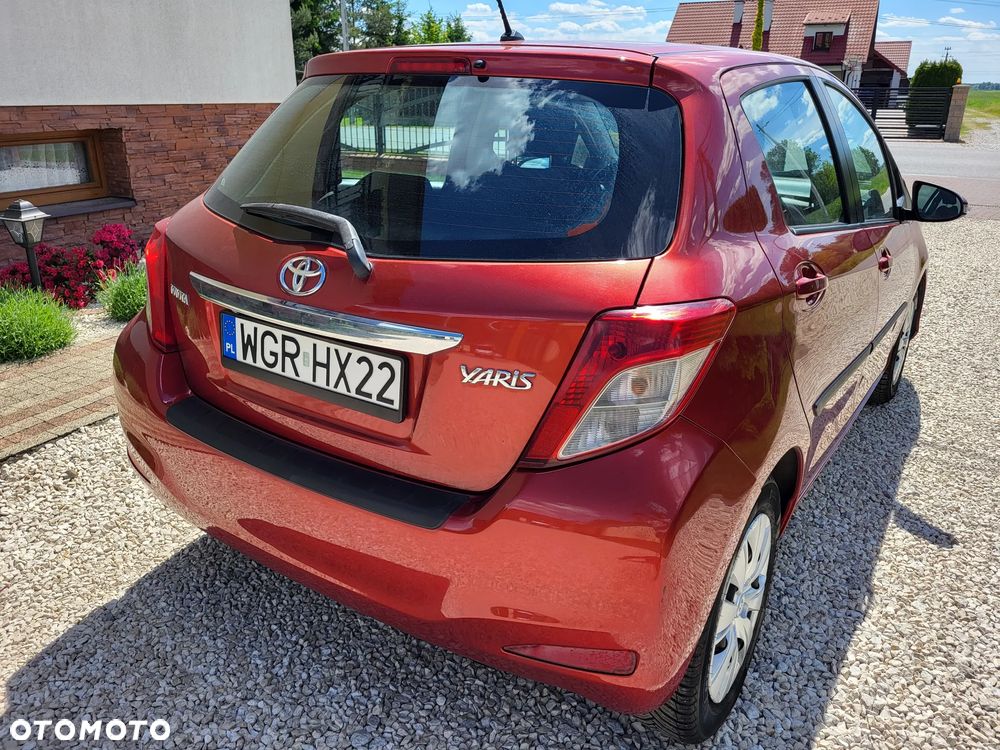 Toyota Yaris 1.33 Premium - 12