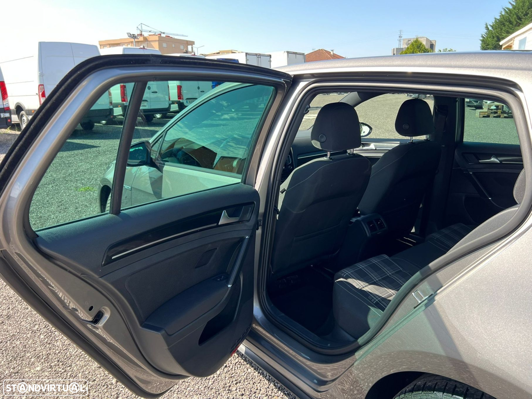 VW Golf 2.0 TDI GTD - 14