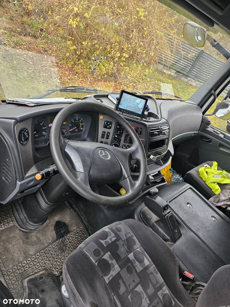 Mercedes-Benz AXOR 1824 - 8