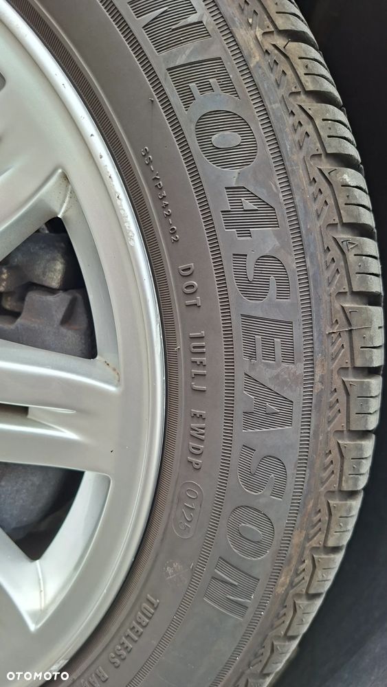 Volvo S60 2.4D5 Momentum - 23