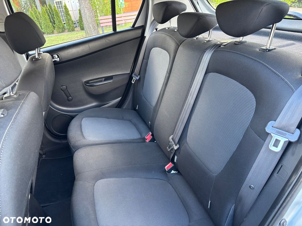 Hyundai i20 1.2 Trend - 13