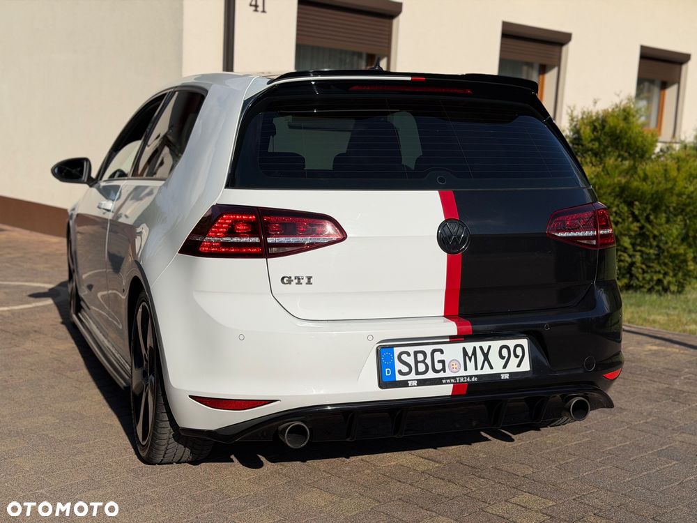 Volkswagen Golf GTI BlueMotion Technology - 36