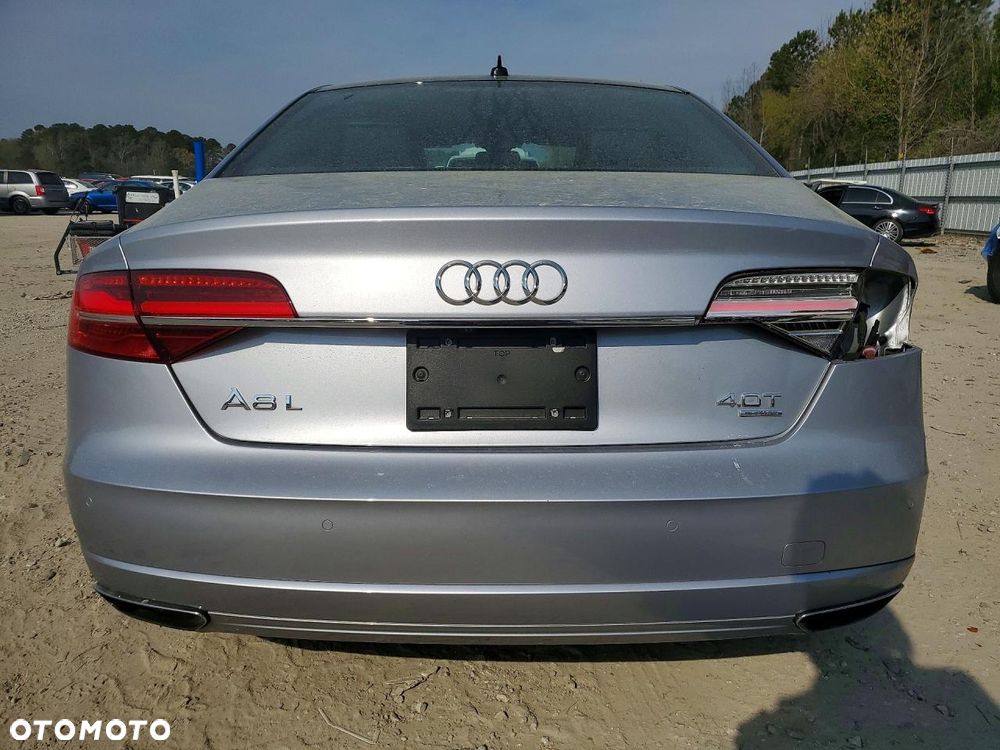 Audi A8 - 7