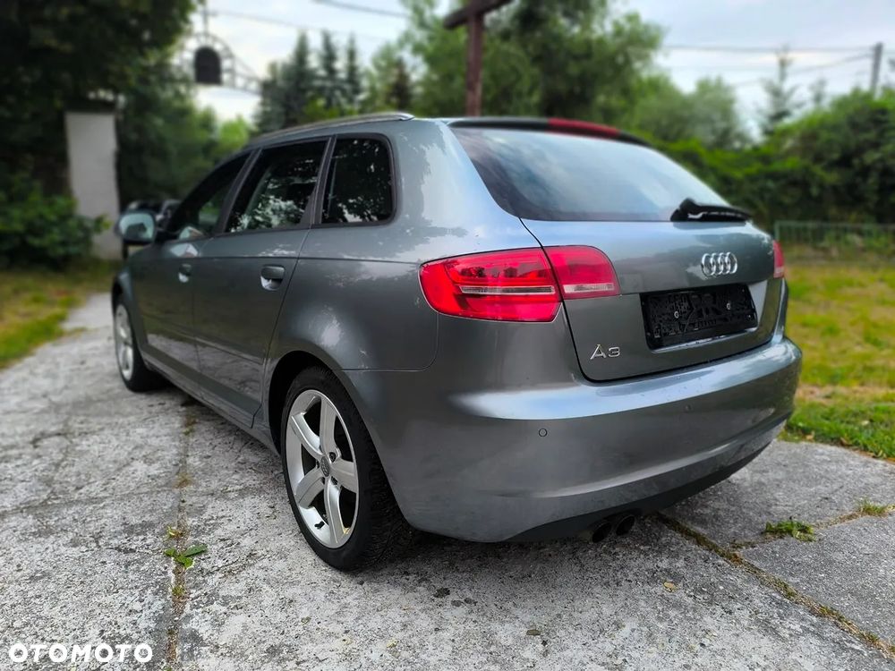 Audi A3 Sportback 1.4 TFSI Attraction - 2