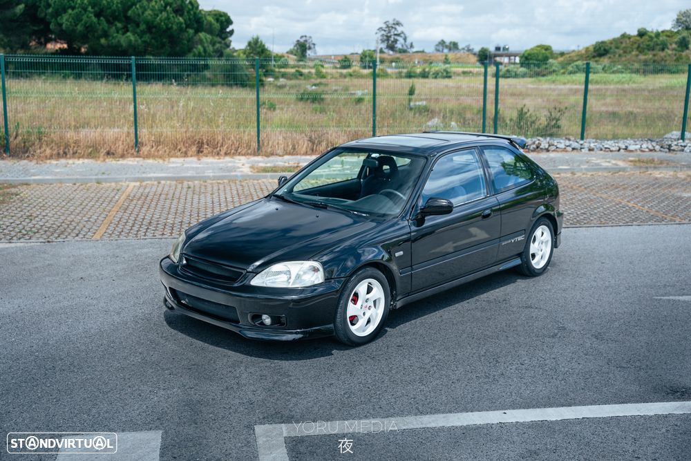 Honda Civic 1.6 VTi - 1
