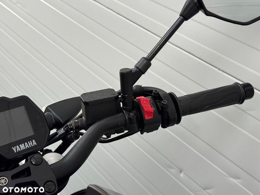 Yamaha MT - 26