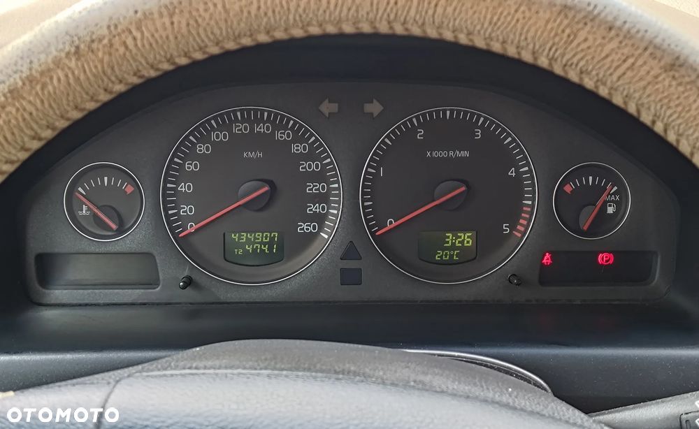 Volvo XC 70 2.4D5 AWD Ocean Race - 11