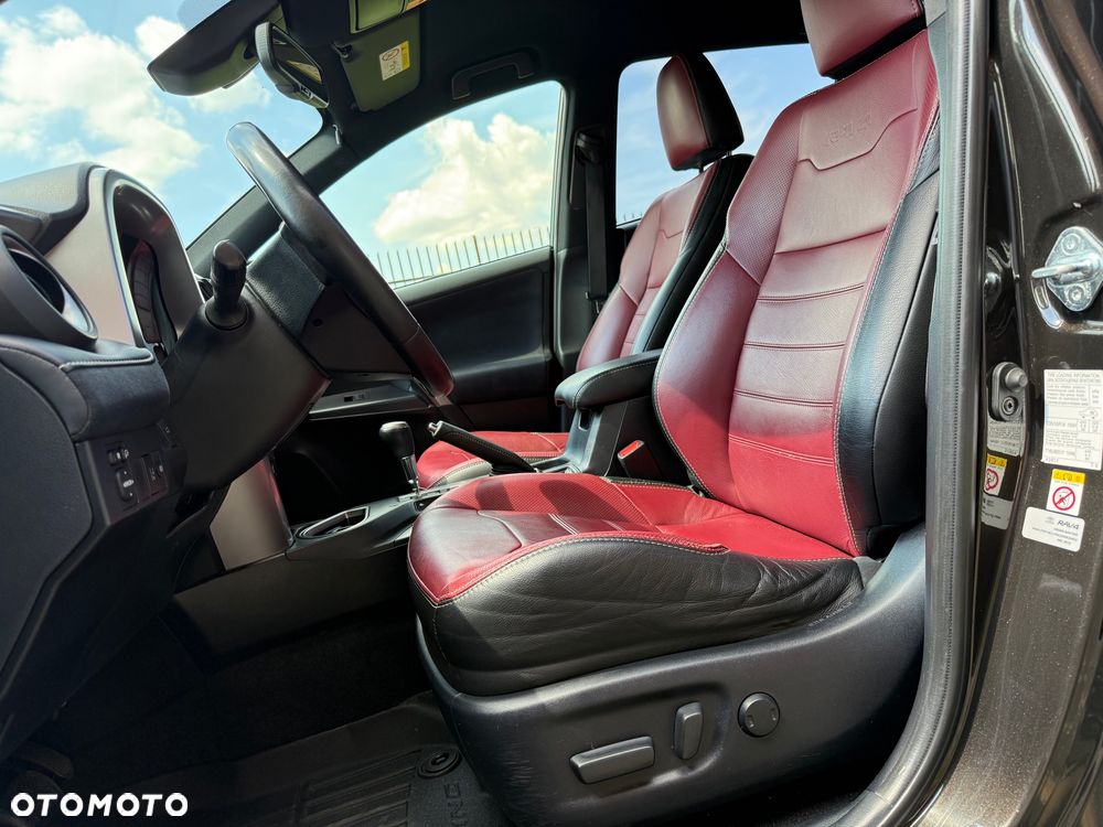 Toyota RAV4 Hybrid Style 4x2 - 16