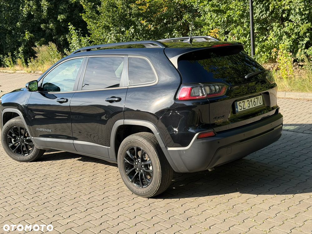 Jeep Cherokee - 12
