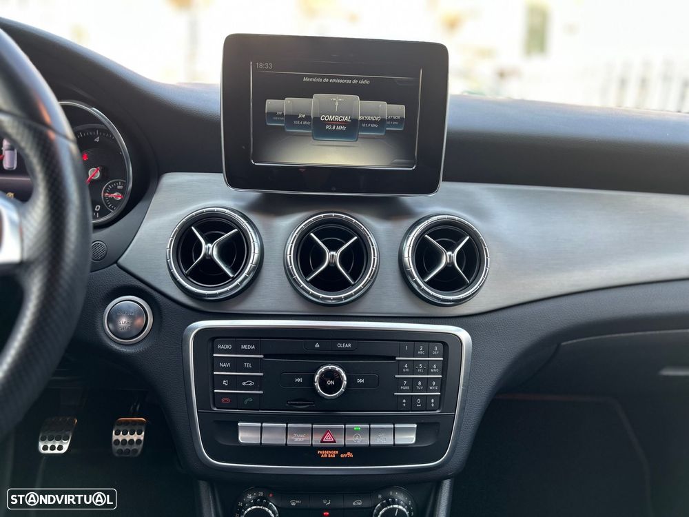 Mercedes-Benz CLA 180 d Shooting Brake AMG Line - 16