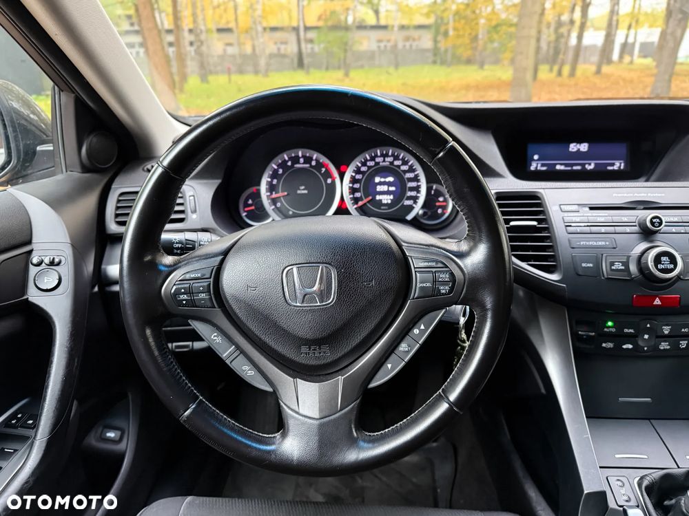 Honda Accord 2.0 Lifestyle - 22