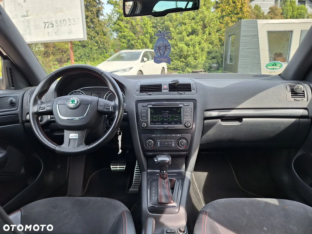 Skoda Octavia 2.0 TDI RS DSG - 22