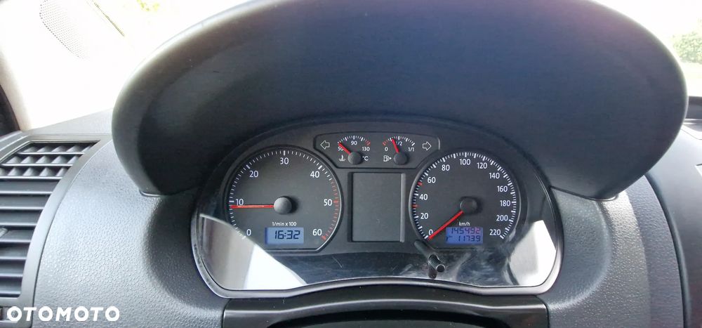 Volkswagen Polo 1.4 TDI DPF Sportline - 8