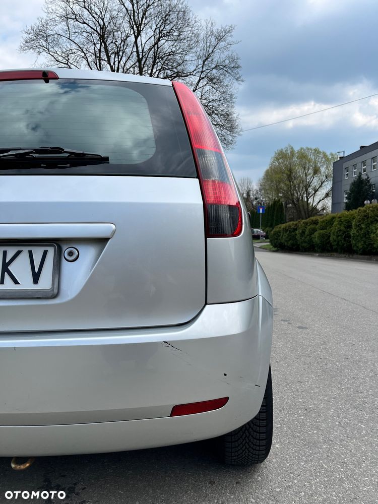 Ford Fiesta 1.4 Ghia - 7