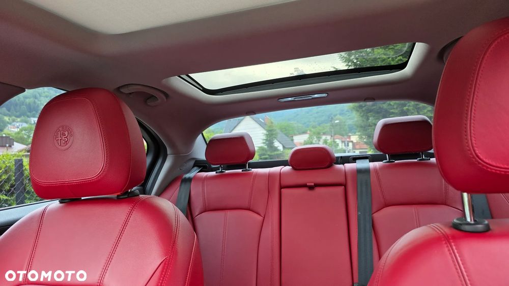 Alfa Romeo Giulia 2.0 Turbo TI Q4 - 18