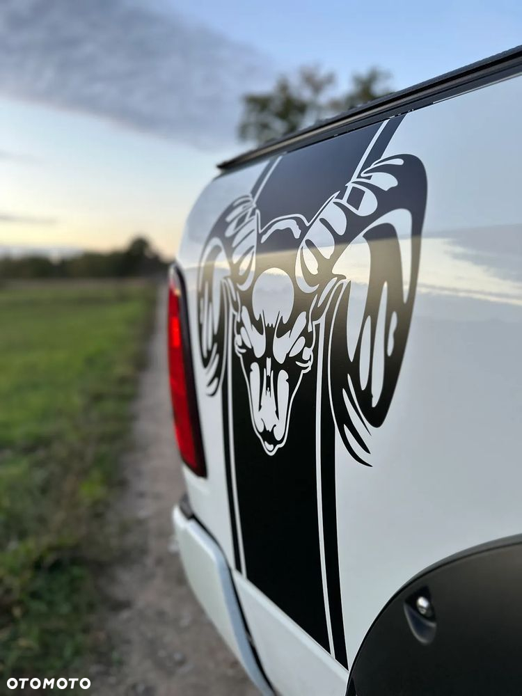 Dodge RAM 1500 5.7 4x4 - 10