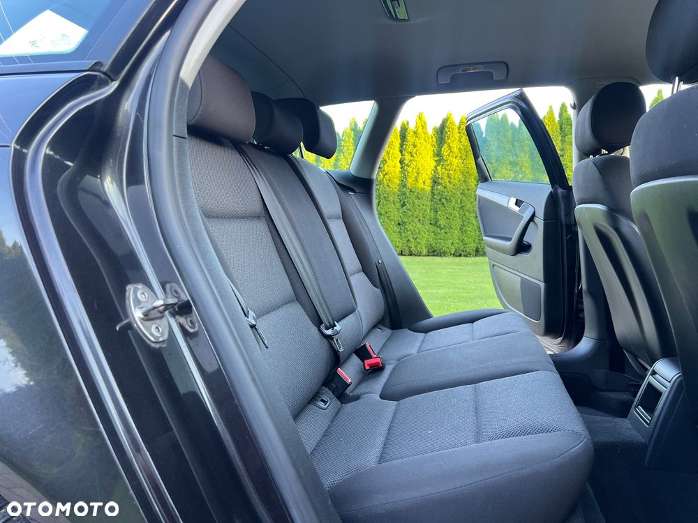 Audi A3 Sportback 1.4 TFSI Ambiente - 24