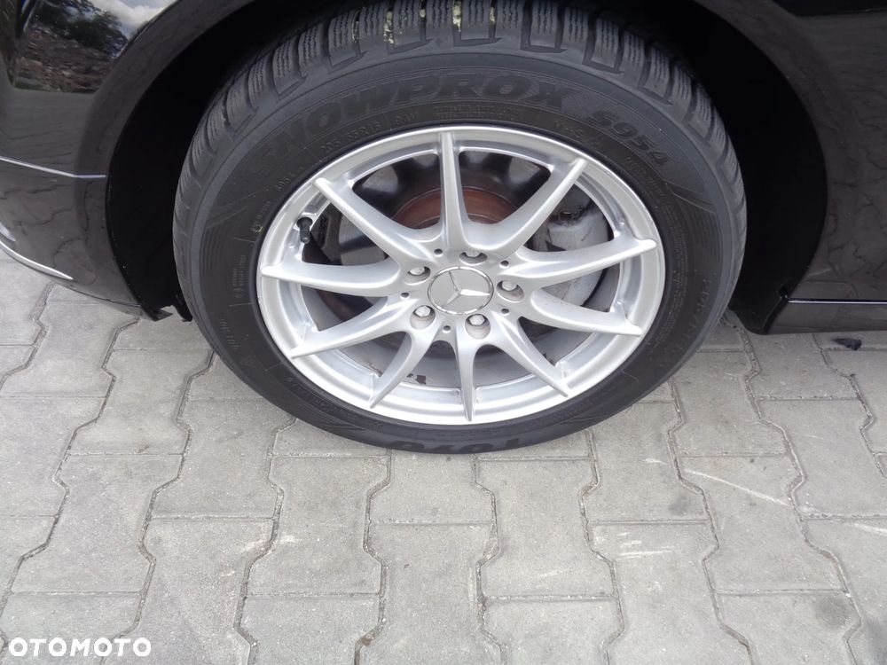 Mercedes-Benz Klasa C 180 BlueEFFICIENCY Avantgarde - 24