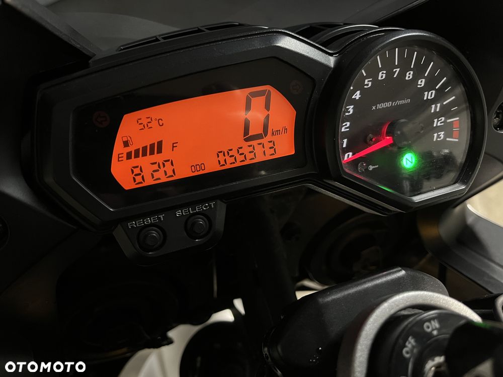 Yamaha FZ - 14