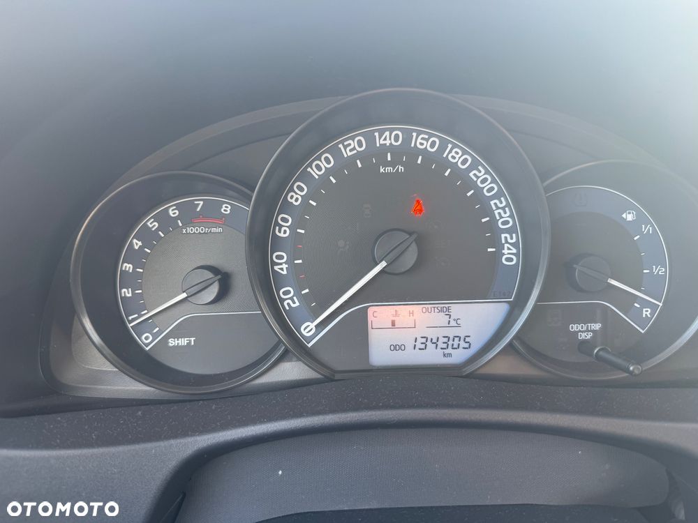 Toyota Auris 1.6 Active - 9