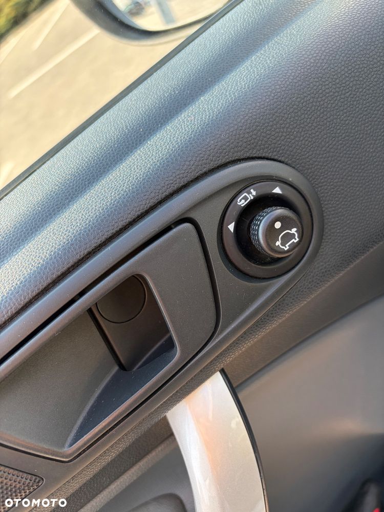 Ford Fiesta 1.4 Titanium - 10