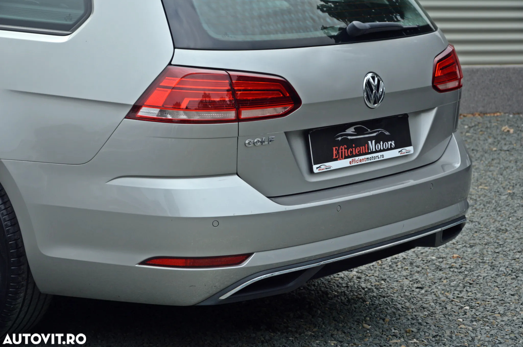 Volkswagen Golf - 34