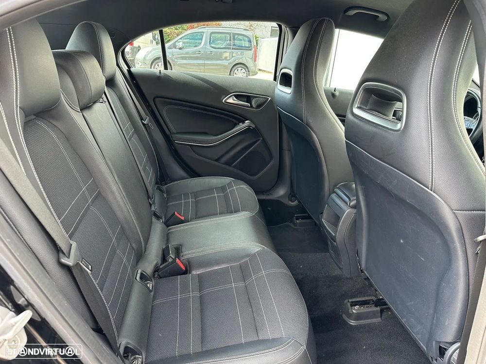 Mercedes-Benz A 180 CDI (BlueEFFICIENCY) - 12