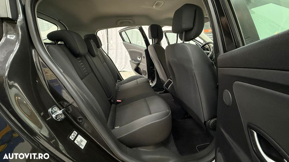 Renault Megane 1.6 16V Dynamique - 9