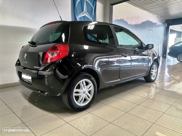 Renault Clio 1.2 16V Dynamique - 3