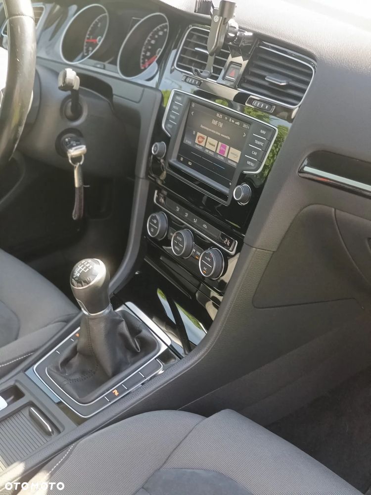 Volkswagen Golf 1.6 TDI BlueMotion Comfortline - 10