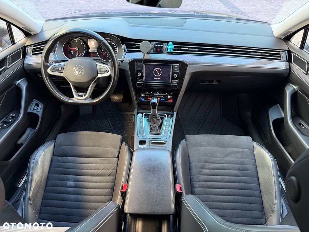 Volkswagen Passat - 3