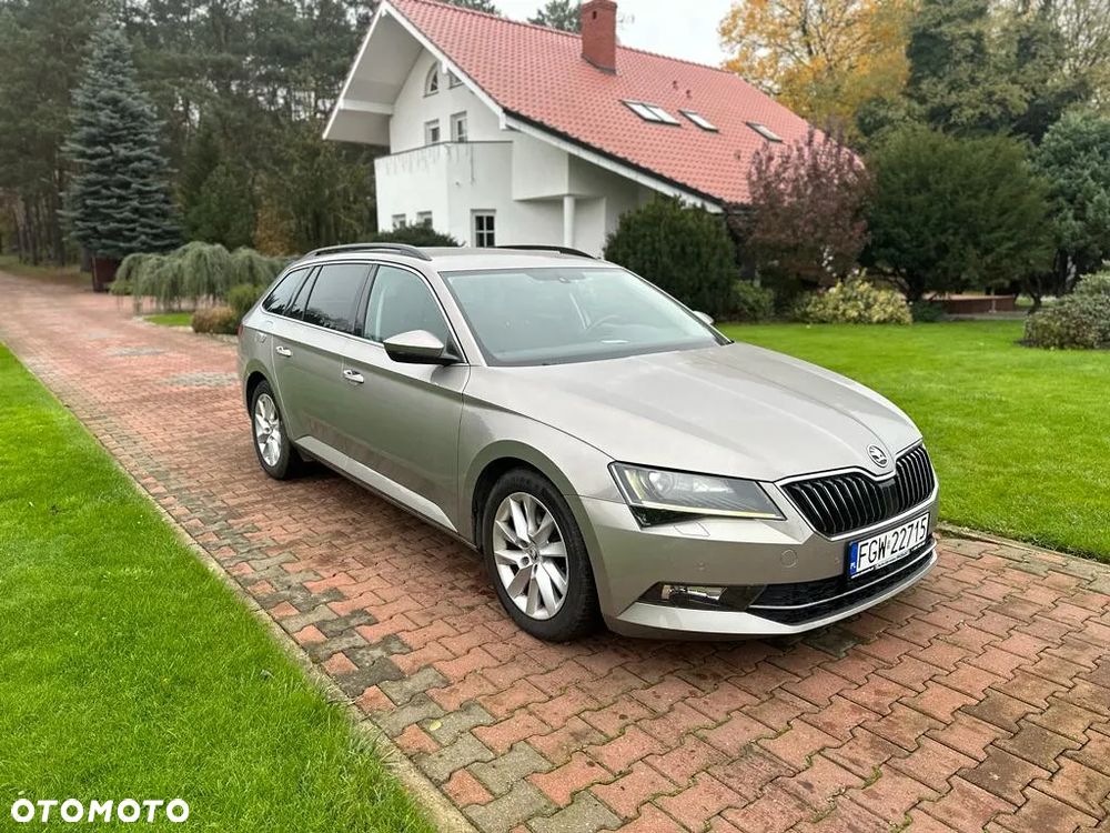 Skoda Superb 1.6 TDI DSG Ambition - 11