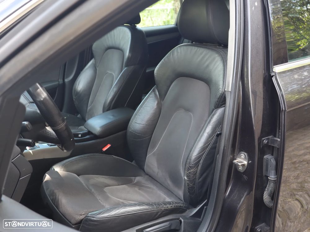 Audi A4 Avant 2.0 TDI - 27