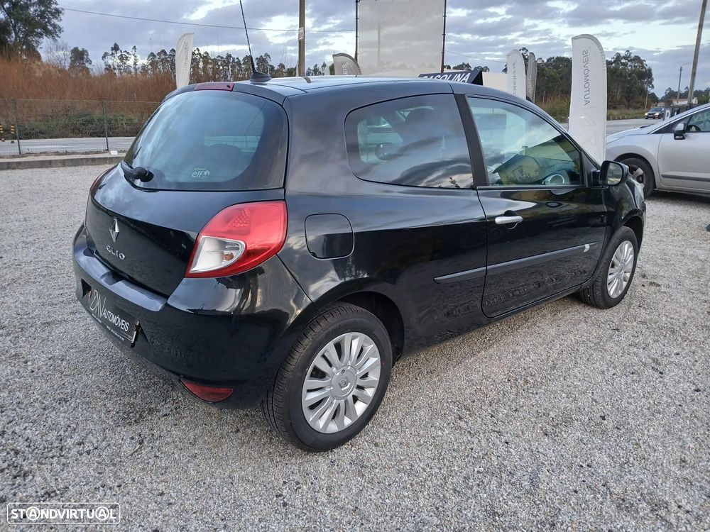 Renault Clio 1.2 TCE Dynamique S - 12