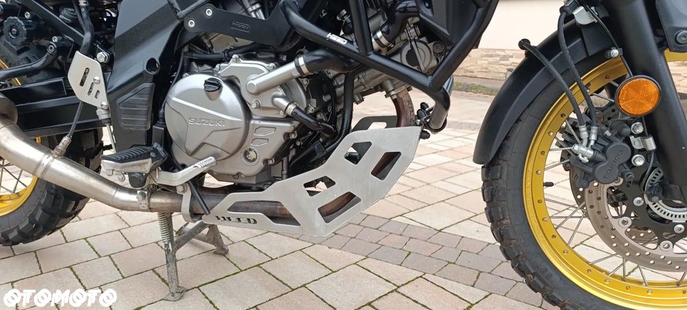 Suzuki V-STROM - 28