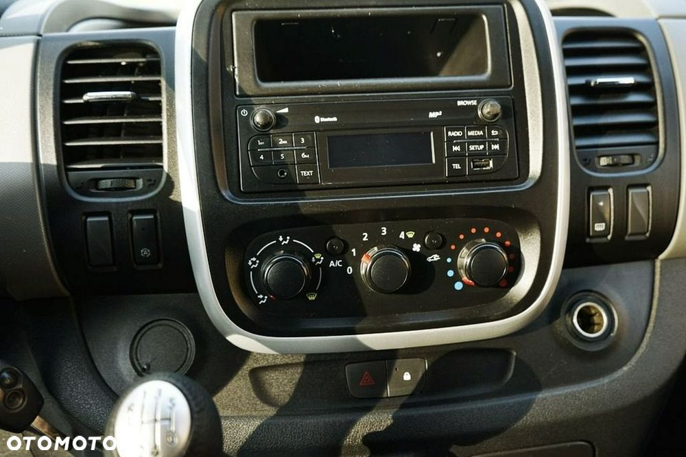 Renault Trafic - 17