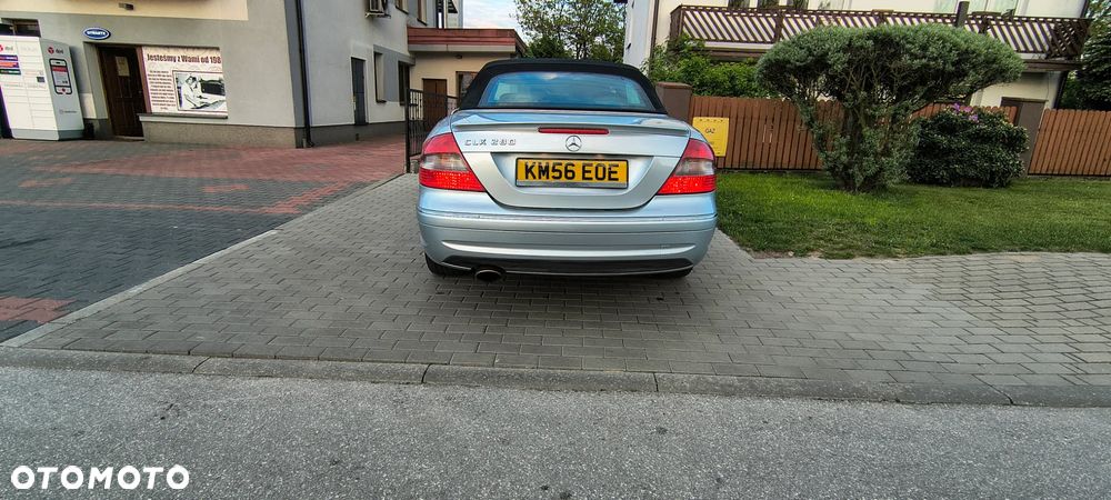 Mercedes-Benz CLK - 16