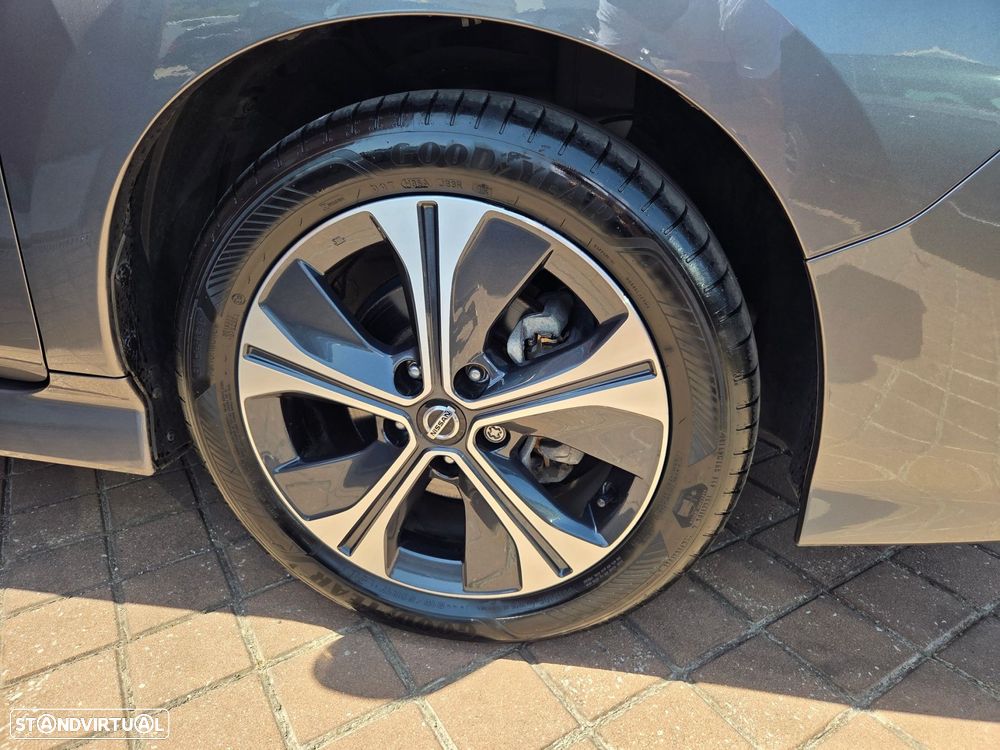 Nissan Leaf N-Connecta Two Tone - 10