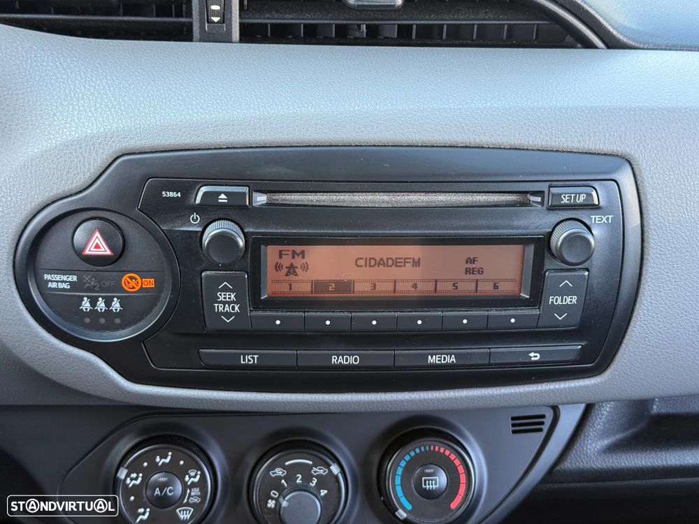 Toyota Yaris 1.0 VVT-i - 33