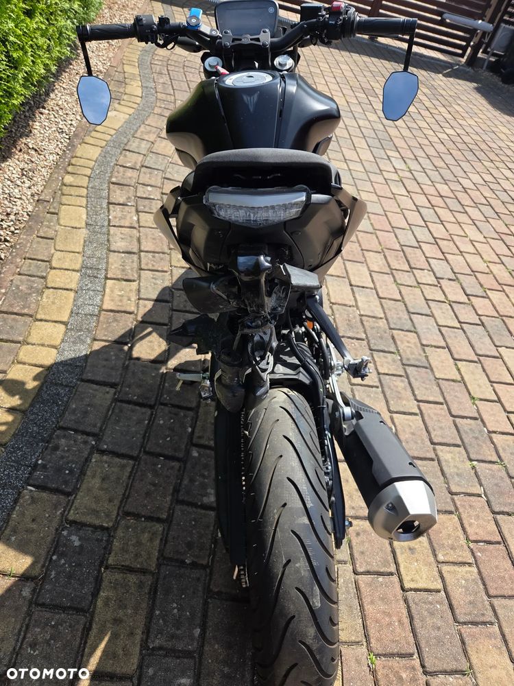 Yamaha MT - 6