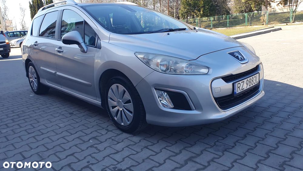 Peugeot 308 1.6 HDi Premium Plus - 18