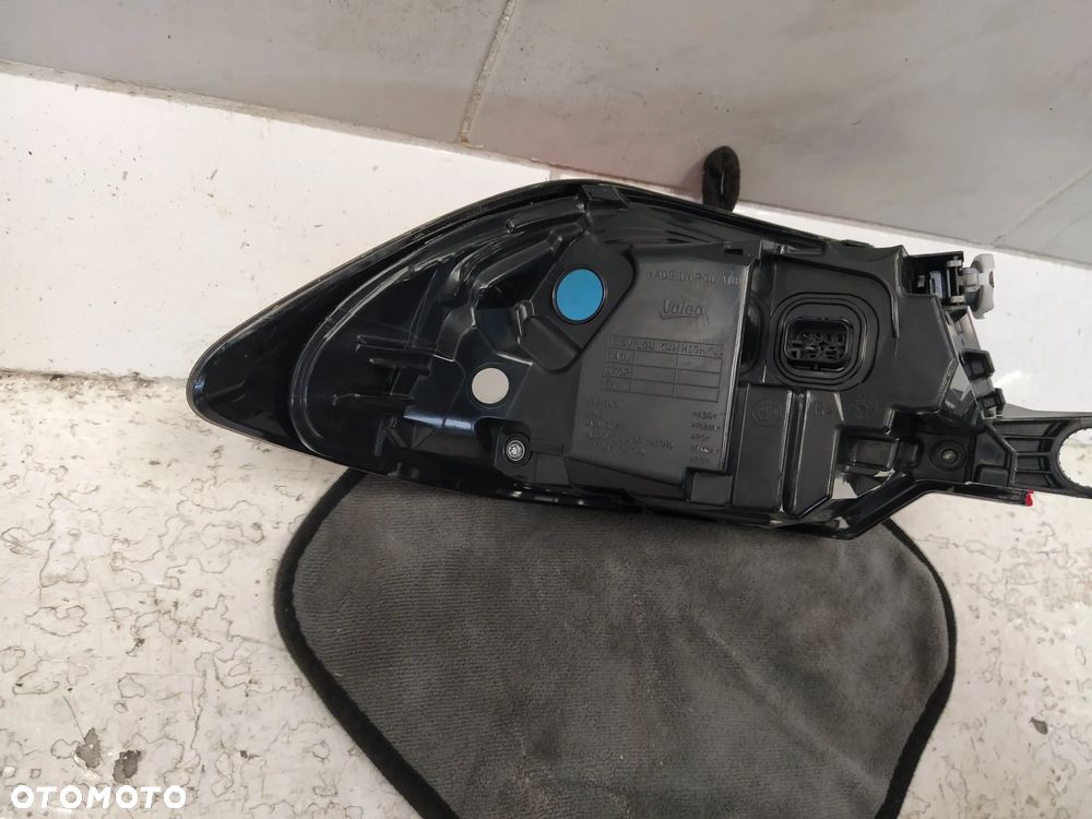 BMW 1 F70 LAMPA PRAWA TYŁ TYLNA NOWY ORYGINAŁ - 4