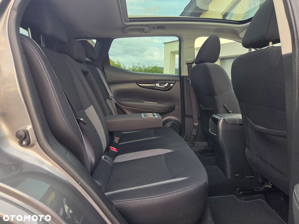 Nissan Qashqai 1.7 dCi N-Connecta - 33